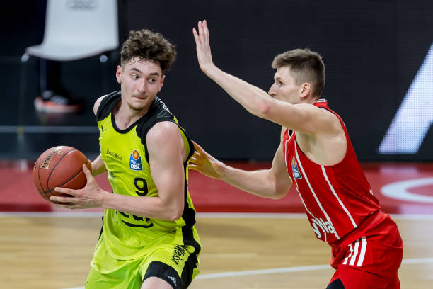 在这个全球 在这个全球